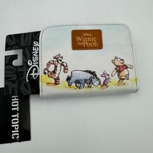 Disney Winnie The Pooh Mini Zip Wallet Card Holder Bioworld NWT White